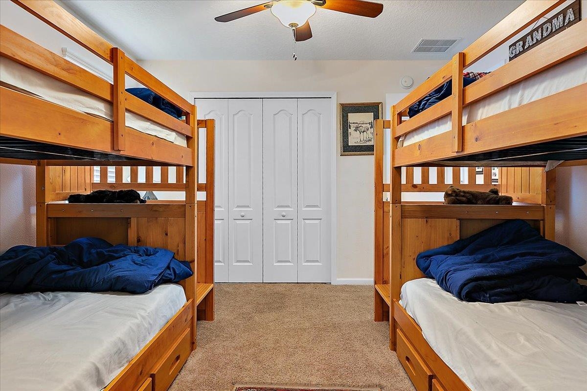 253 Parkwood Cir