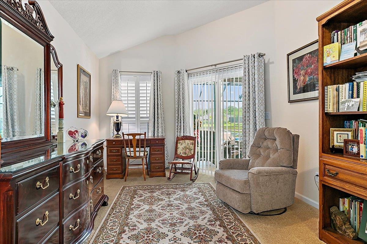 253 Parkwood Cir