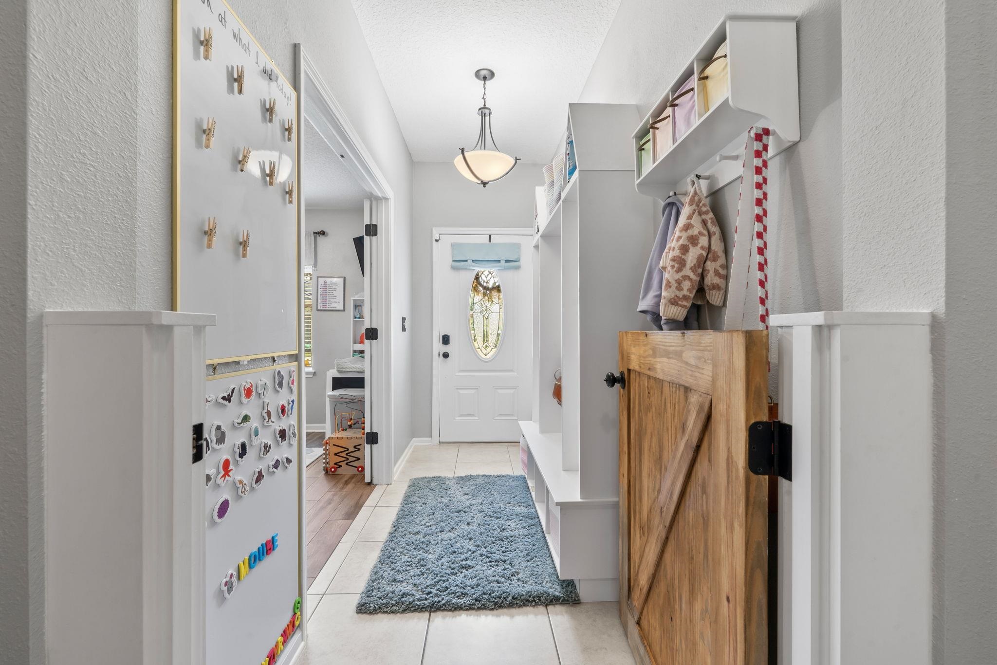 467 W New England Dr