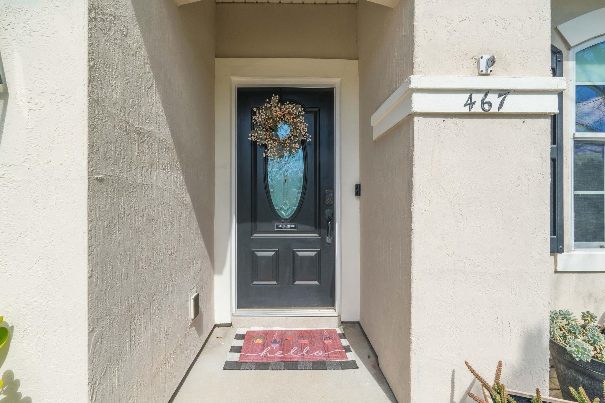 467 W New England Dr