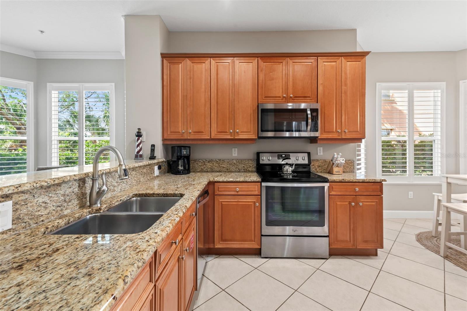 5 OCEAN CREST WAY #1411