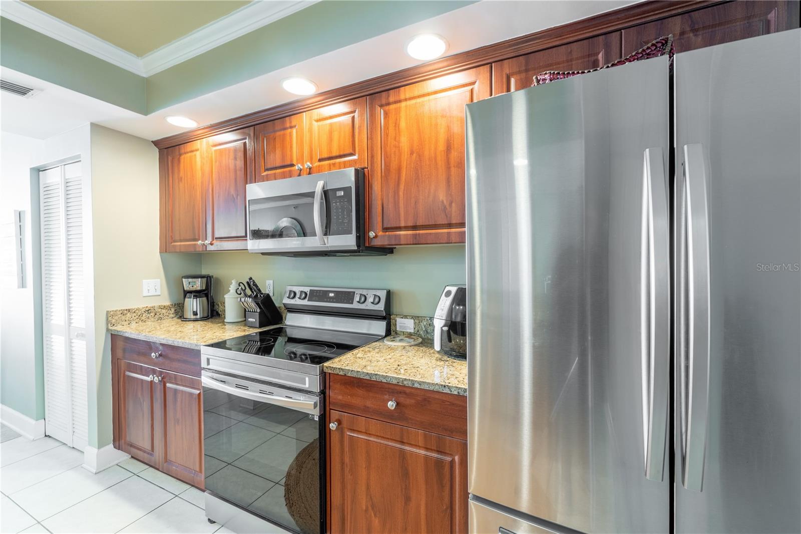 3315 S ATLANTIC AVENUE #806