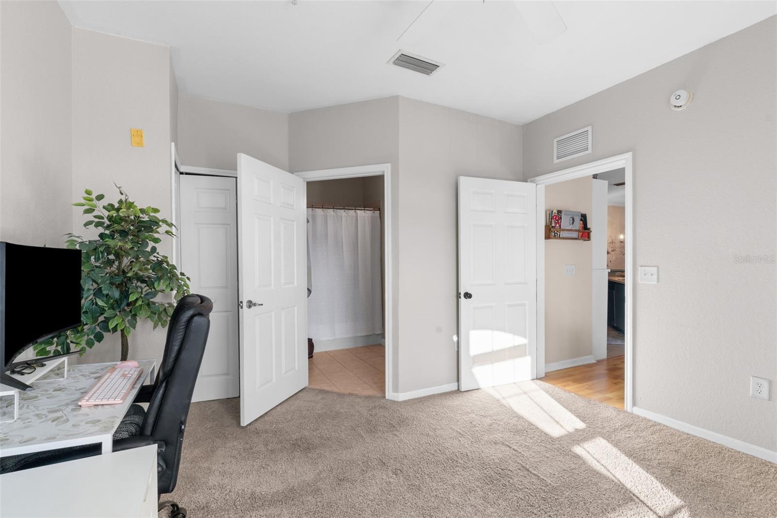 245 OLD VILLAGE CENTER CIR #7309