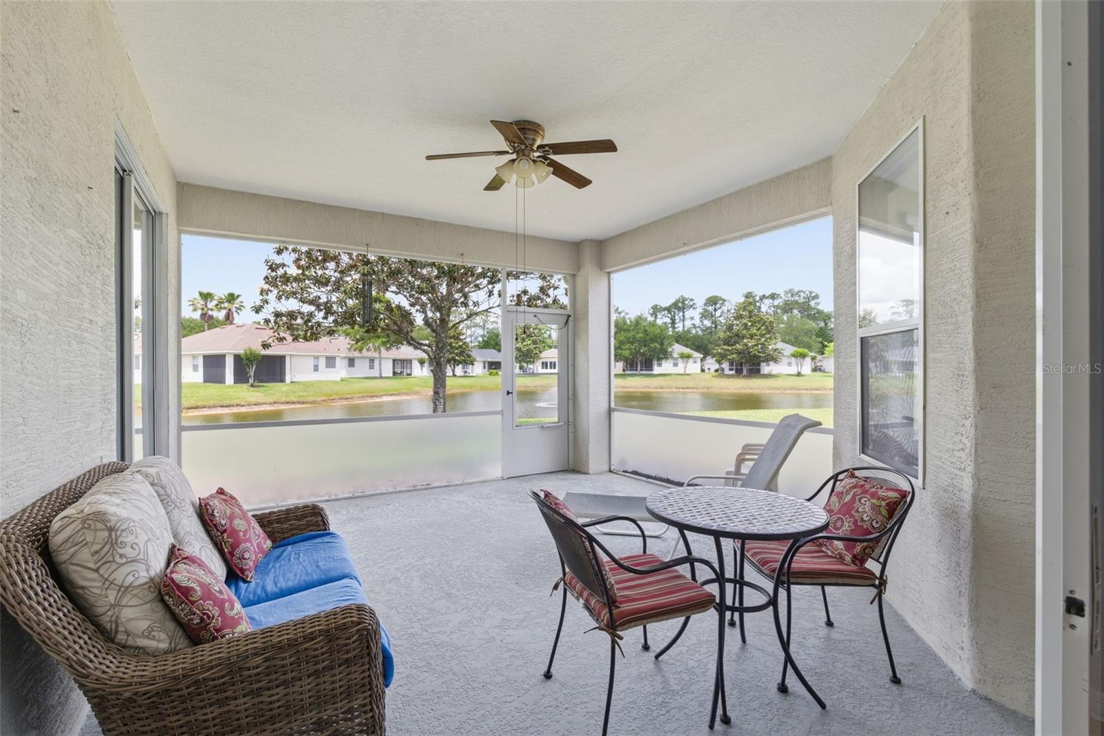 15 ROYALE LN