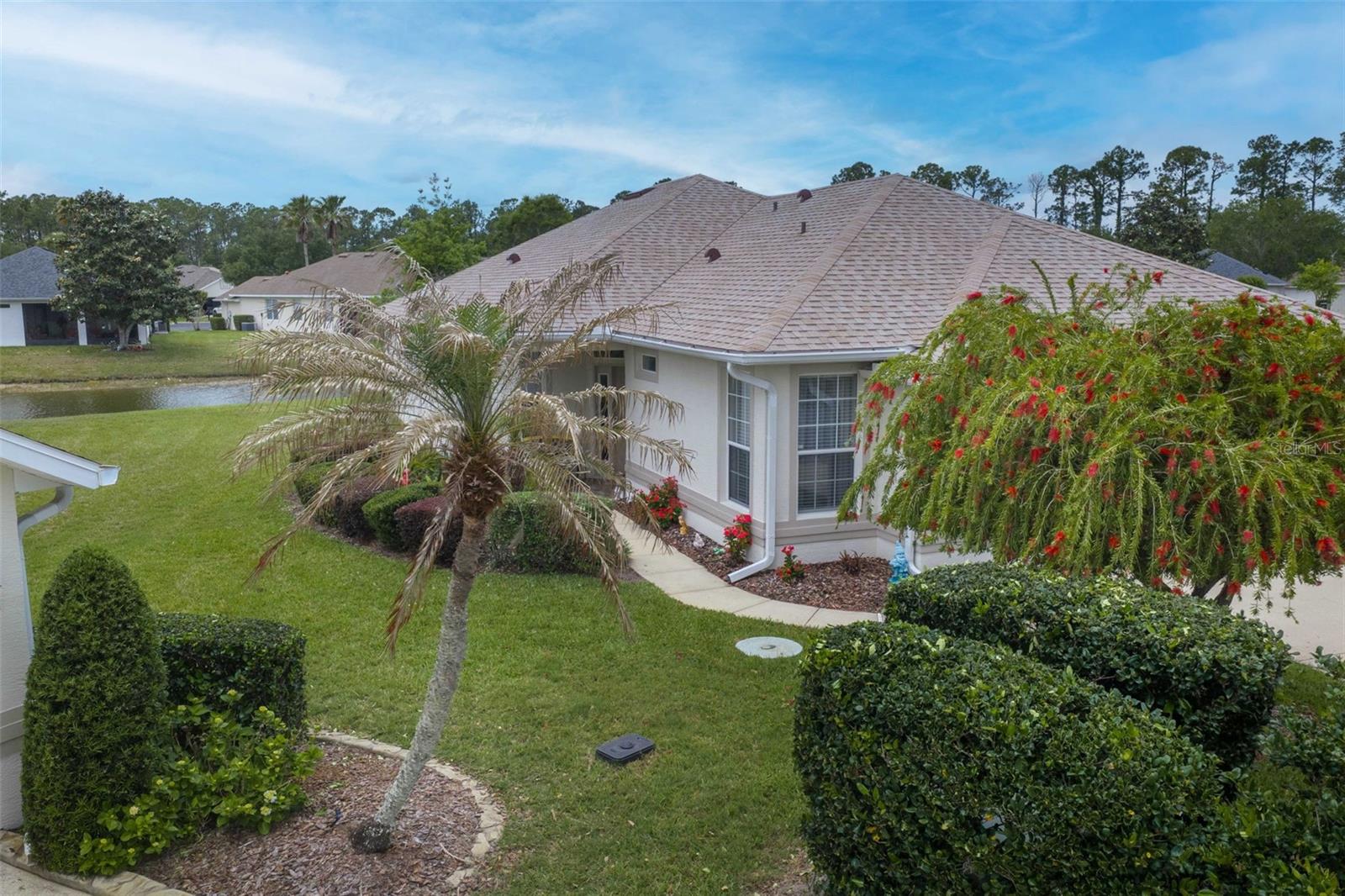 15 ROYALE LN