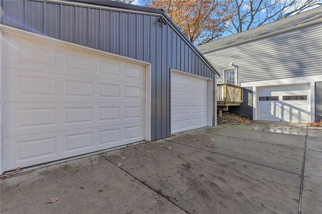 415 Neville Rd