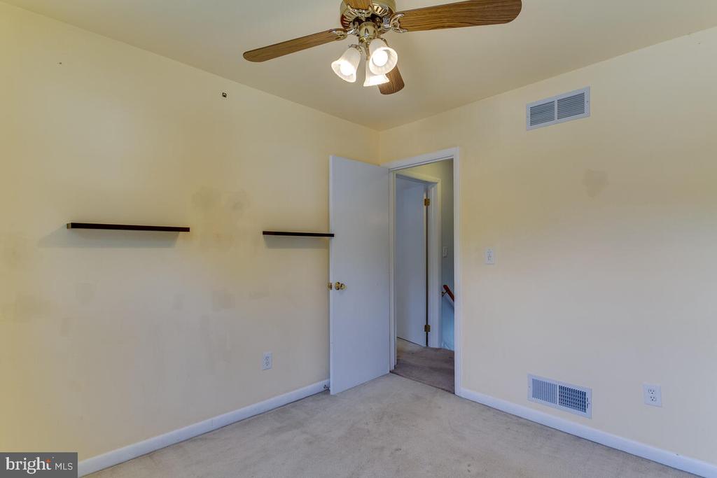 7607 STONEY HARBOR COURT
