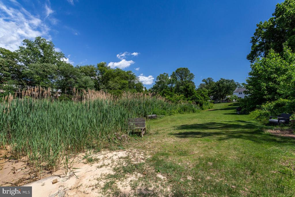 7607 STONEY HARBOR COURT