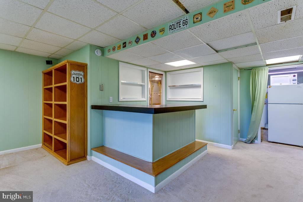 7607 STONEY HARBOR COURT