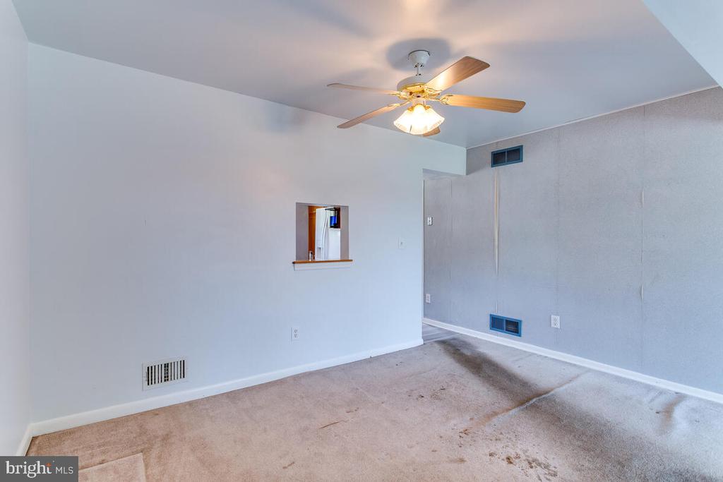 7607 STONEY HARBOR COURT
