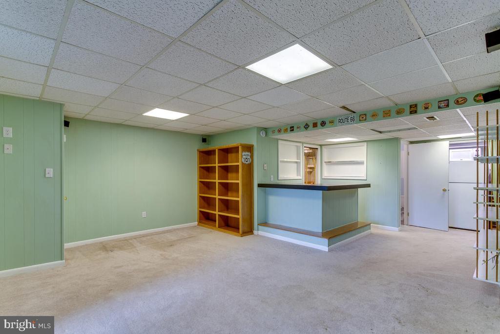 7607 STONEY HARBOR COURT