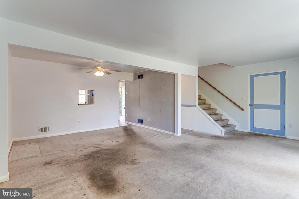 7607 STONEY HARBOR COURT