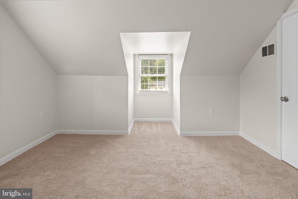 405 SYCAMORE ROAD
