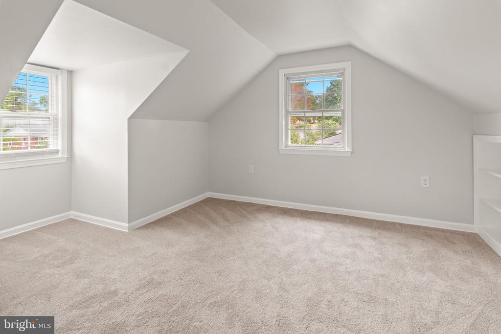 405 SYCAMORE ROAD