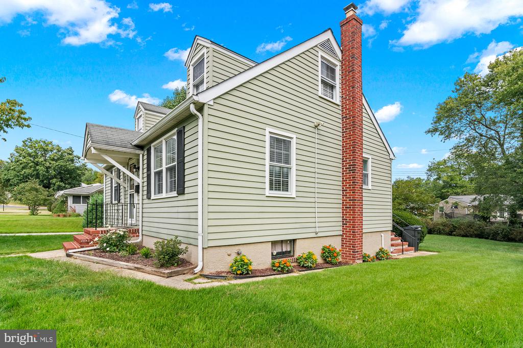 405 SYCAMORE ROAD