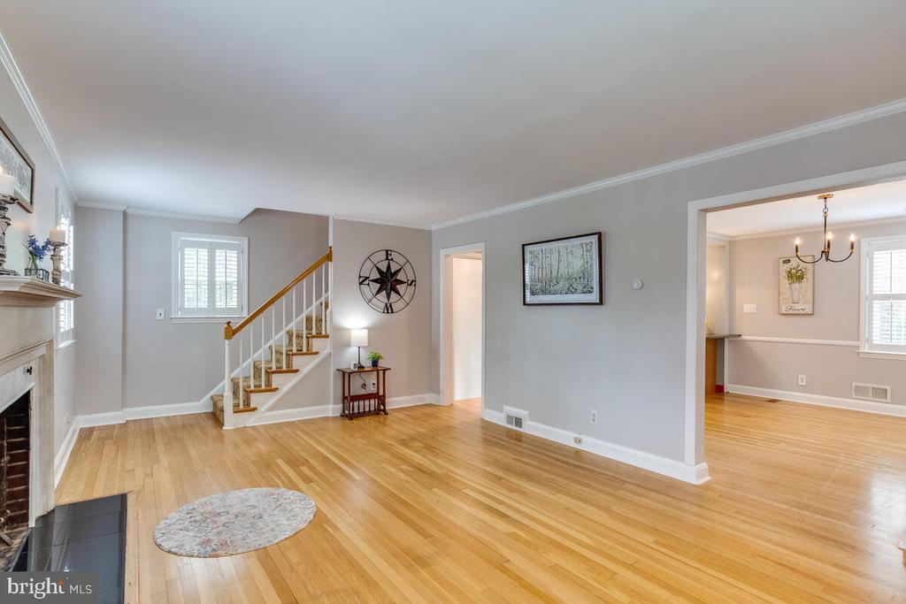 33 DUNMORE ROAD
