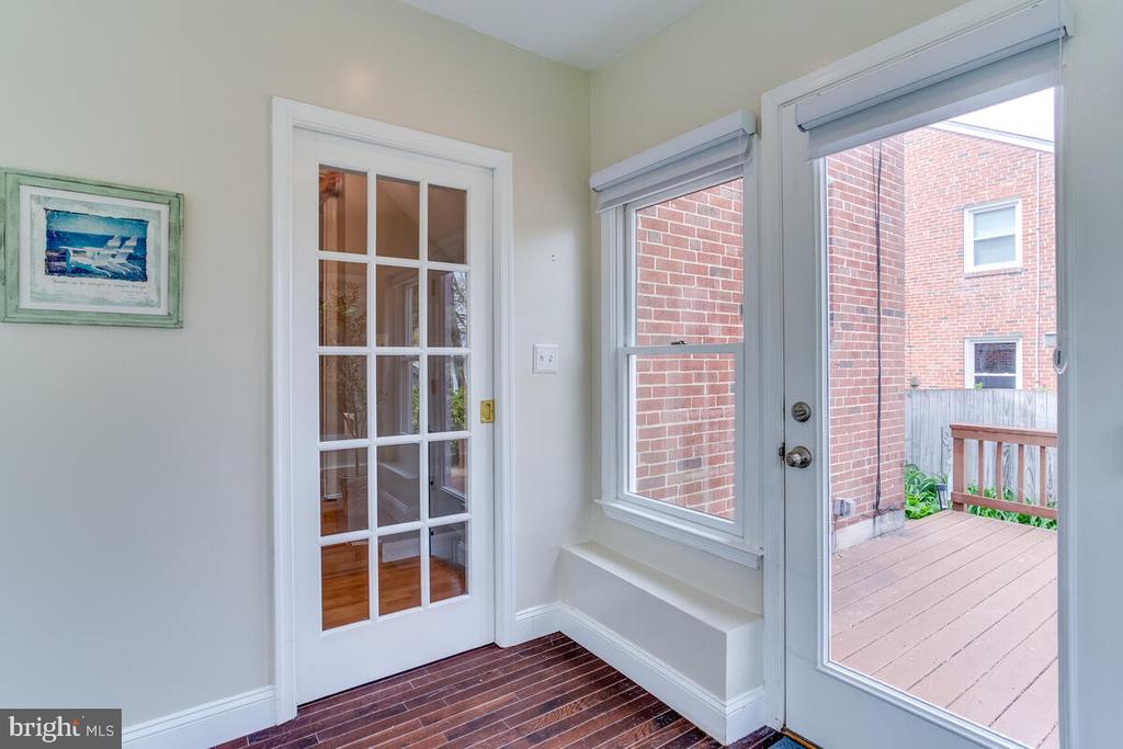 33 DUNMORE ROAD
