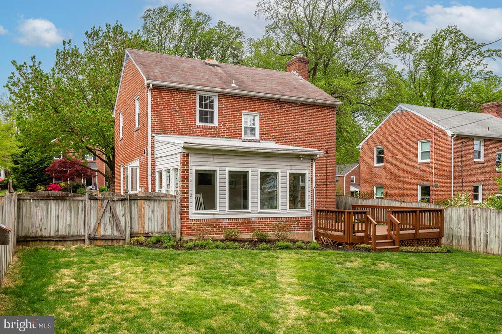 33 DUNMORE ROAD