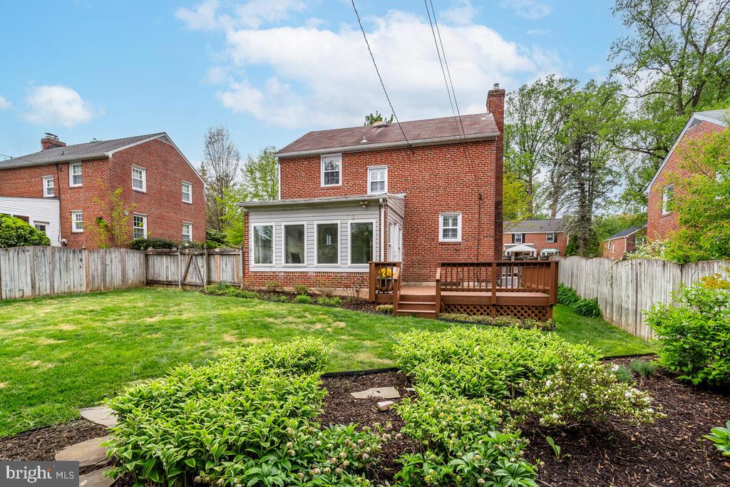 33 DUNMORE ROAD