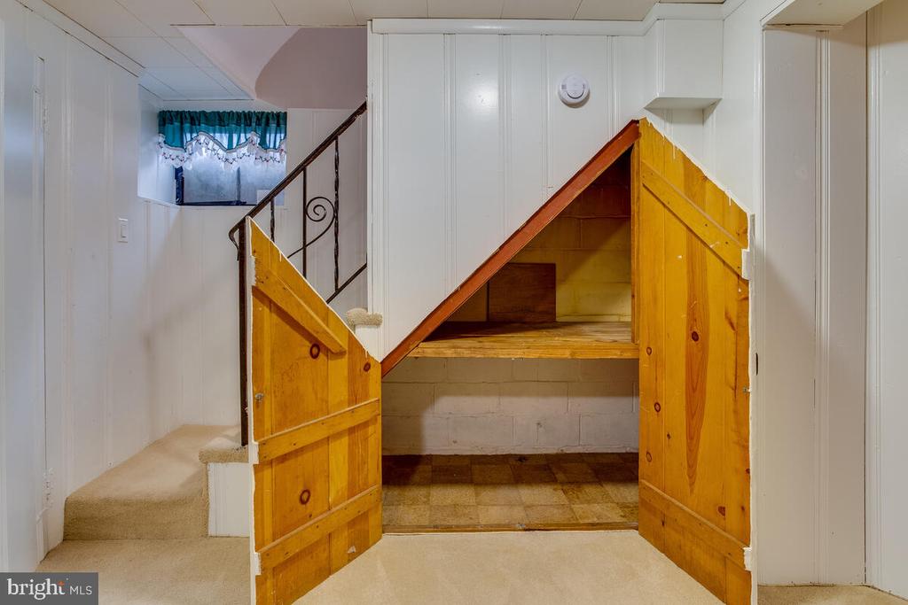 33 DUNMORE ROAD