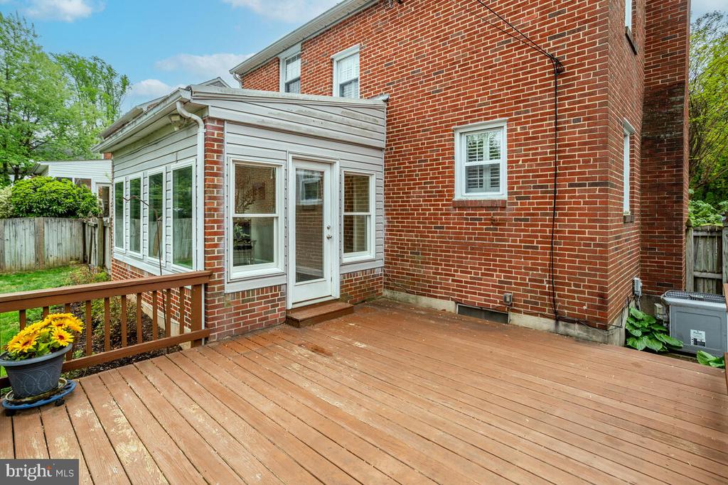 33 DUNMORE ROAD