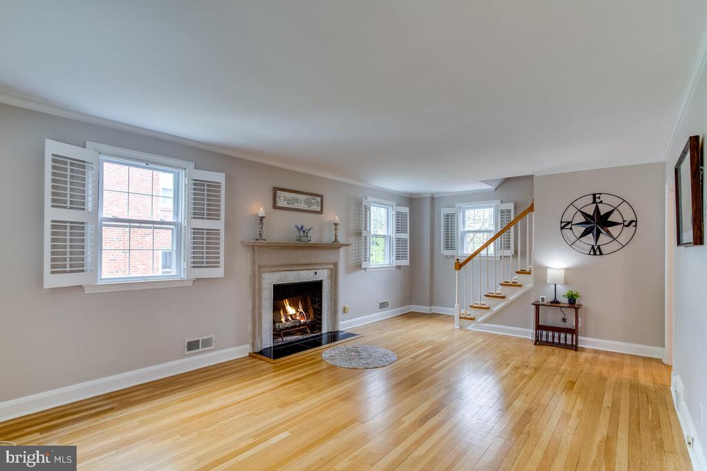 33 DUNMORE ROAD