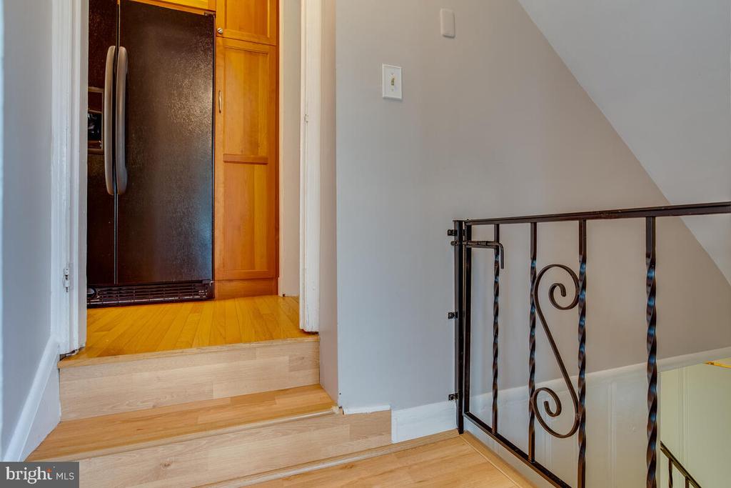 33 DUNMORE ROAD
