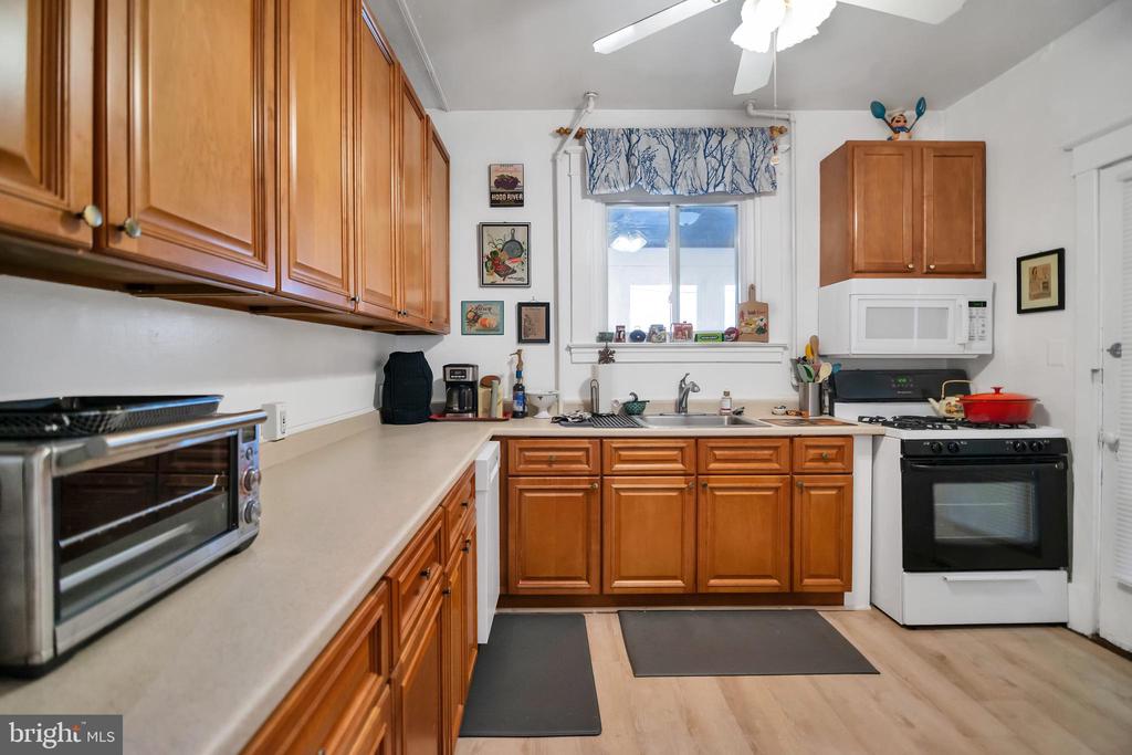 6328 FREDERICK ROAD