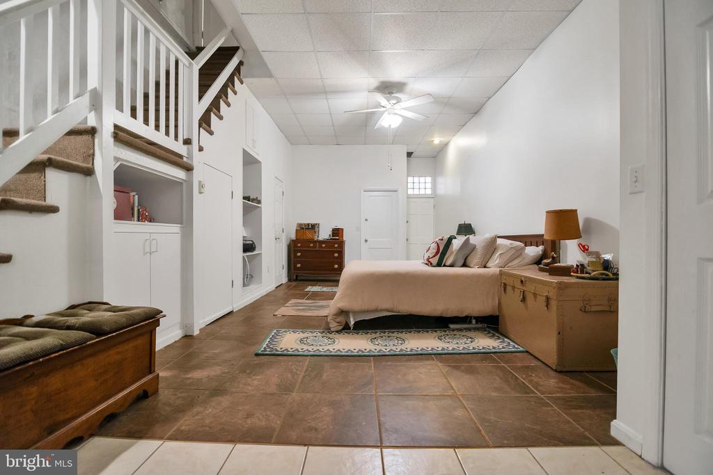 6328 FREDERICK ROAD