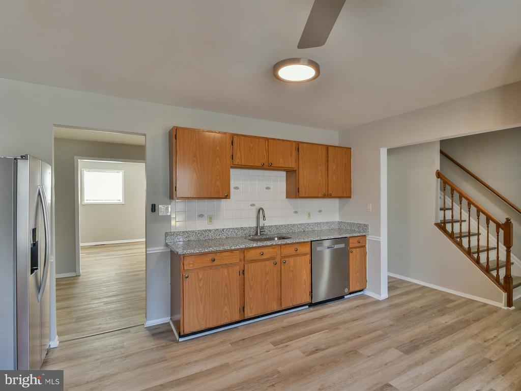 211 GREEN FERN WAY