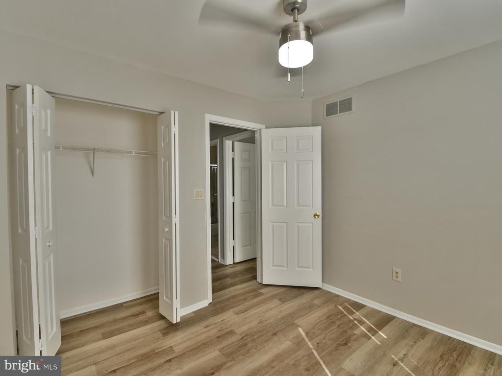 211 GREEN FERN WAY