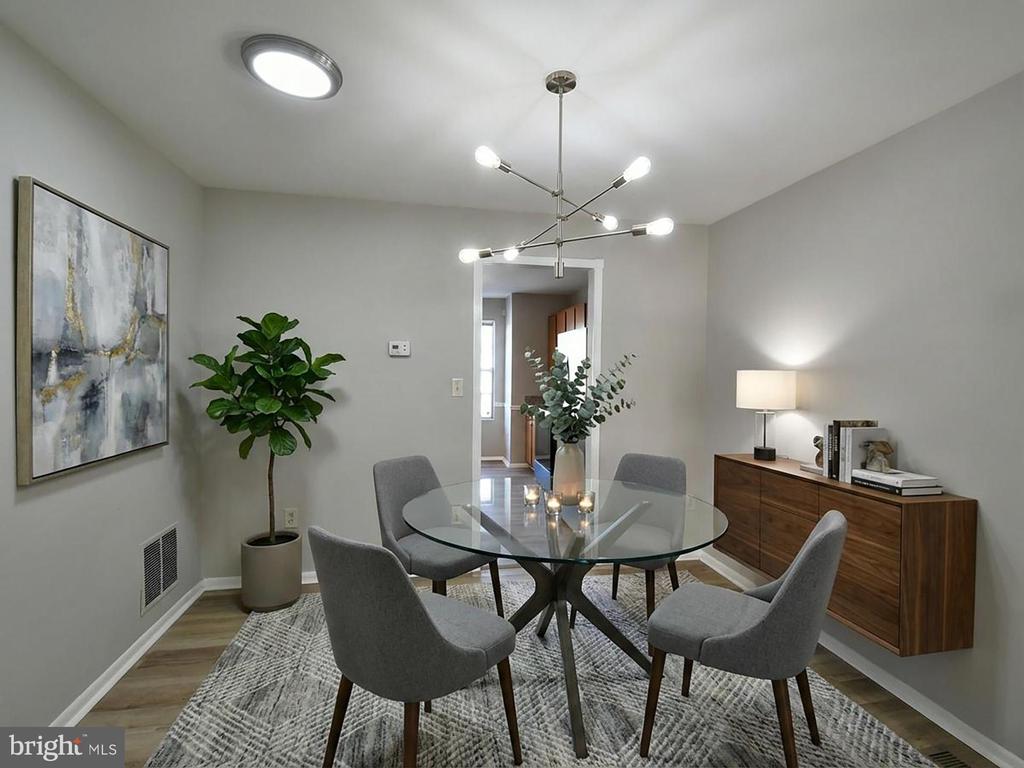 211 GREEN FERN WAY