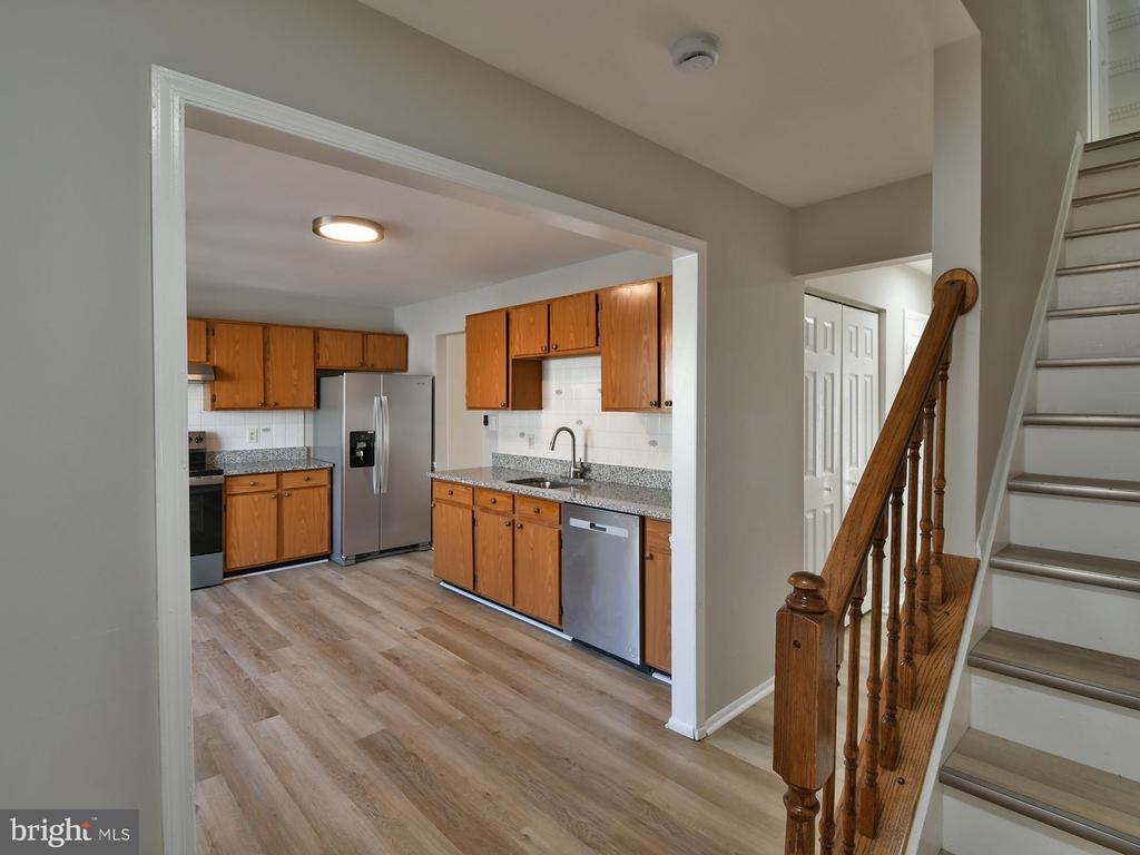 211 GREEN FERN WAY