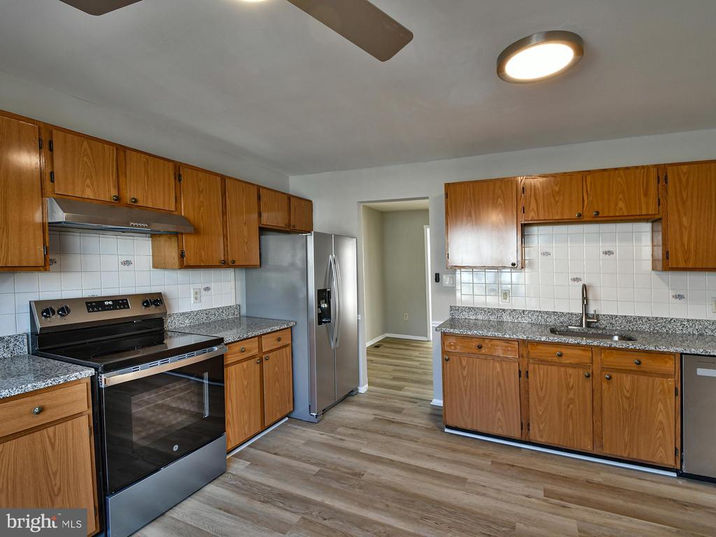 211 GREEN FERN WAY