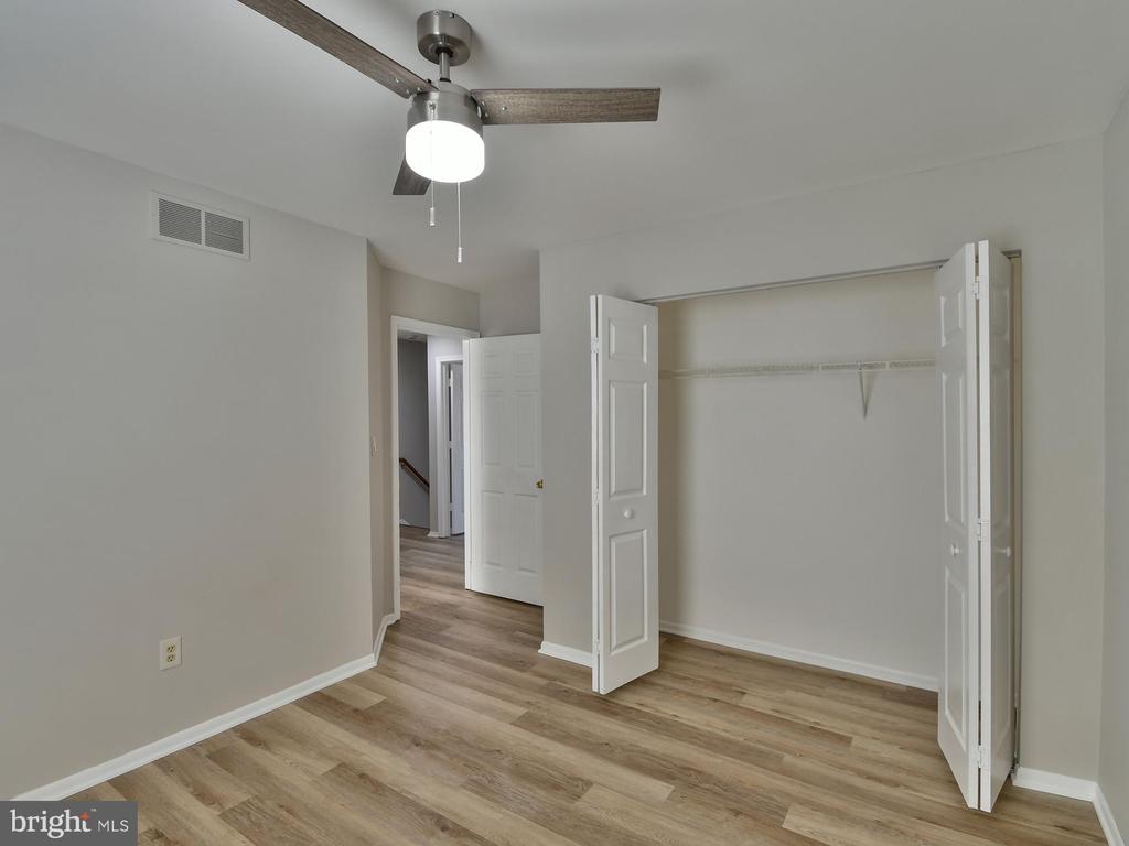 211 GREEN FERN WAY