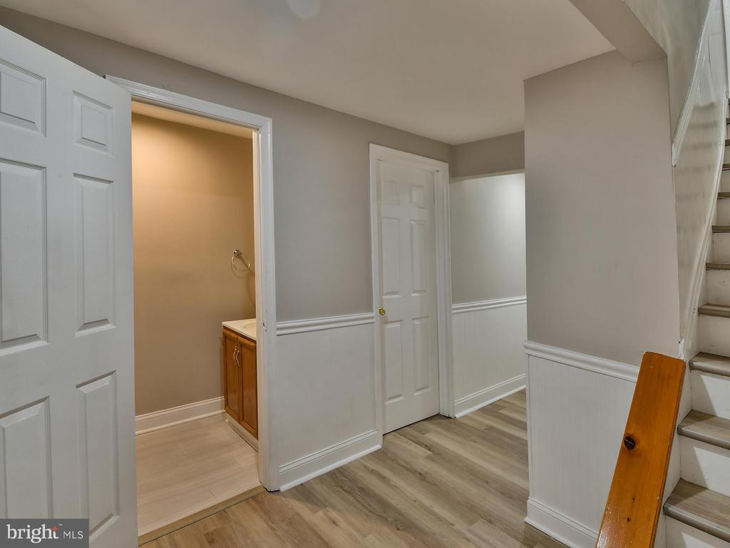 211 GREEN FERN WAY