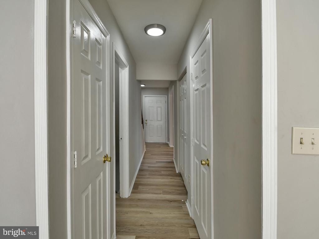211 GREEN FERN WAY