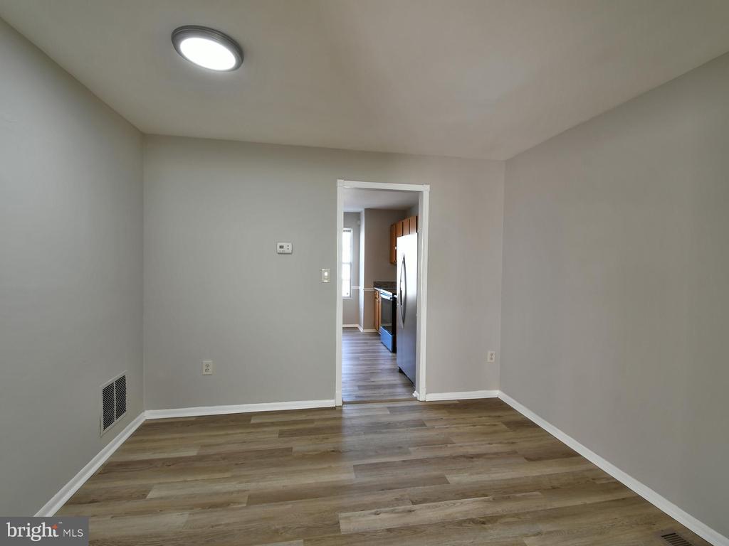 211 GREEN FERN WAY