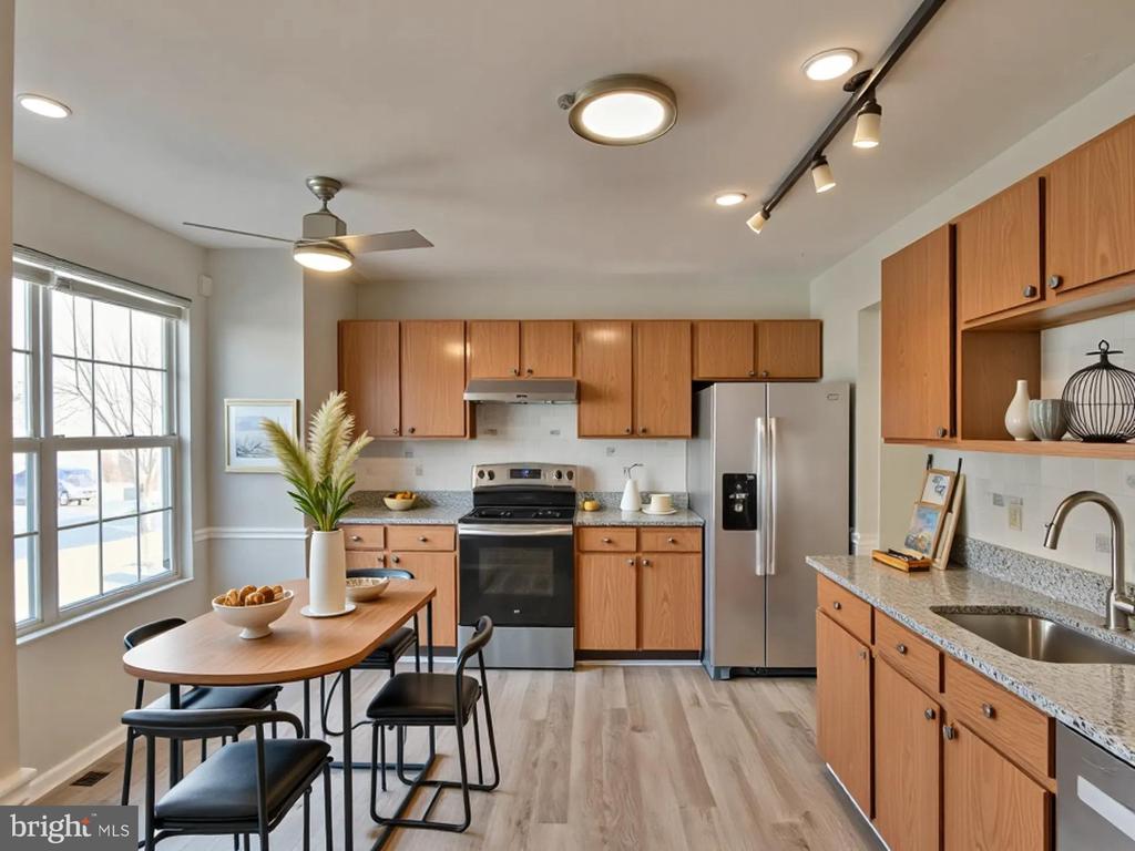 211 GREEN FERN WAY