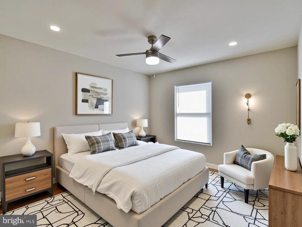 211 GREEN FERN WAY