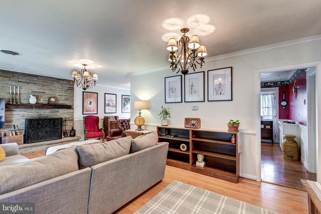 705 FRANKLIN AVENUE