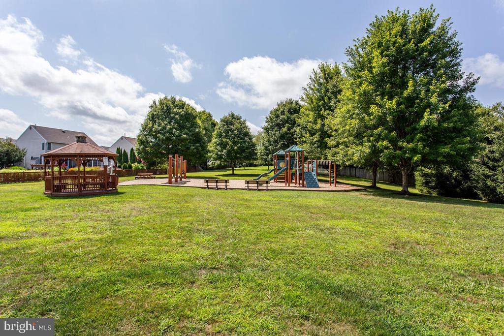 801 KITTERY DRIVE
