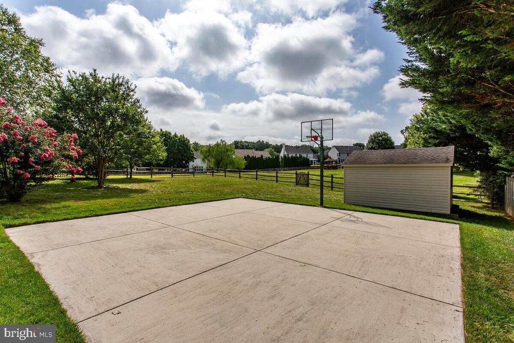801 KITTERY DRIVE