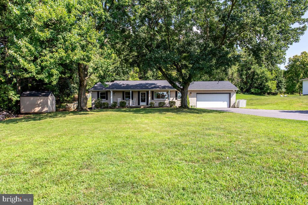 903 WINCHESTER DRIVE