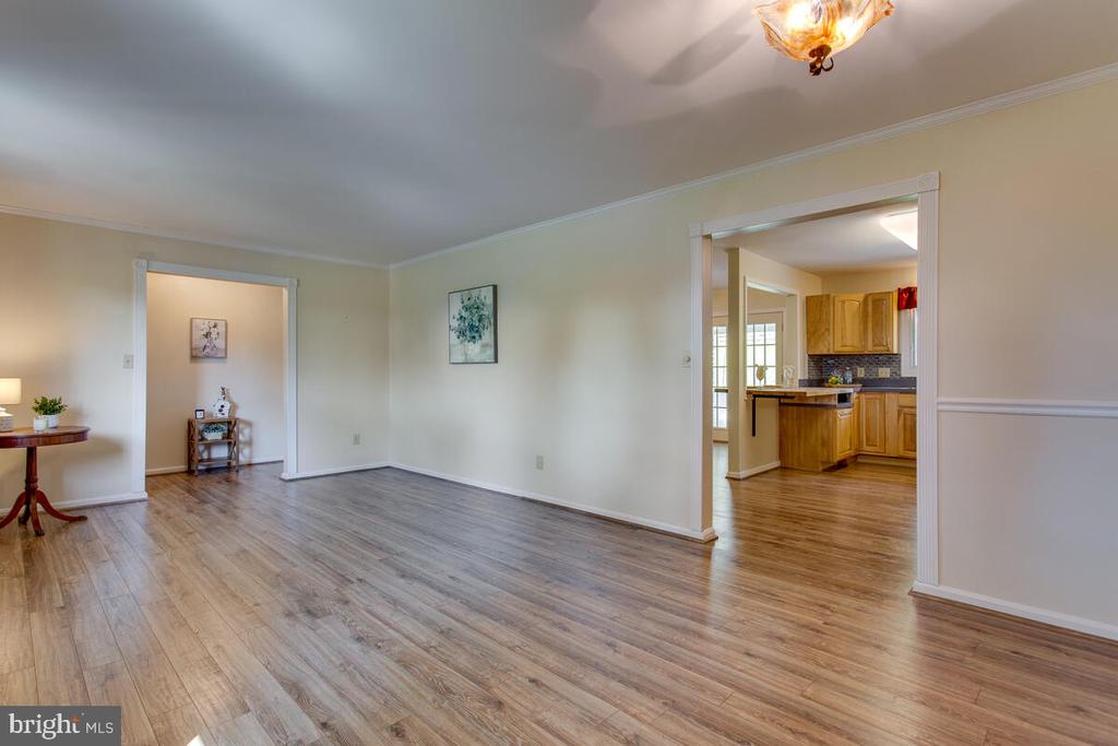 903 WINCHESTER DRIVE