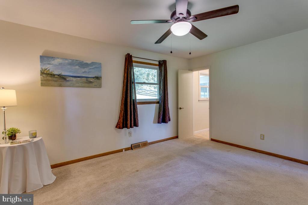 903 WINCHESTER DRIVE
