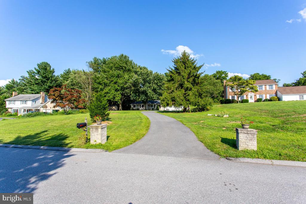 903 WINCHESTER DRIVE