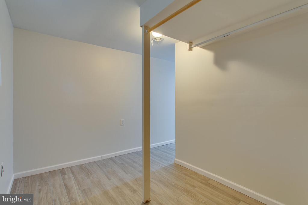 903 WINCHESTER DRIVE