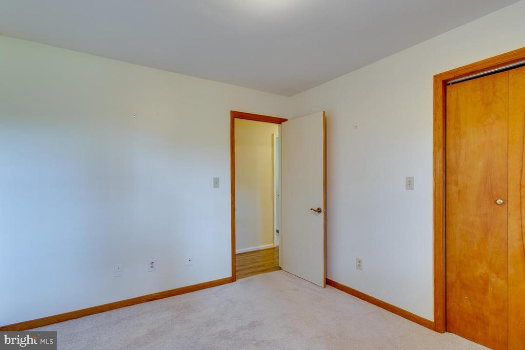 903 WINCHESTER DRIVE