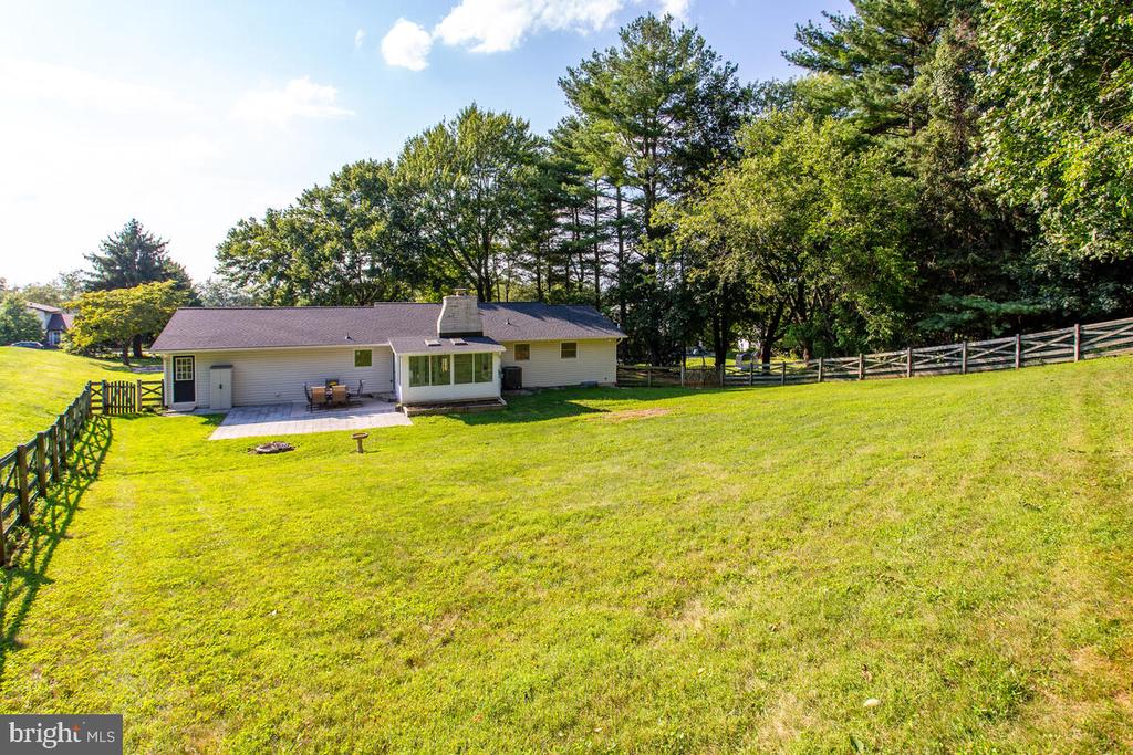 903 WINCHESTER DRIVE
